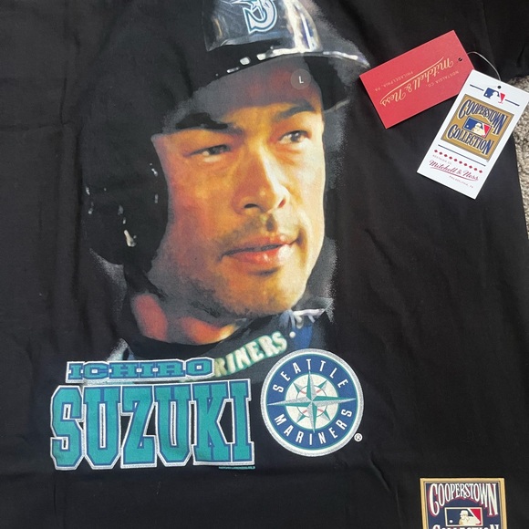 Mitchell & Ness Ichiro Suzuki Men's T-Shirt - Picture 5 of 5